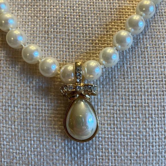 ROMAN SIGNED GLASS PEARLS WITH BEAUTIFUL PENDANT - Picture 8 of 16